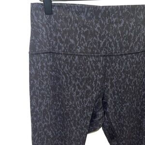 Lululemon Black Nulu Leggings 25” length Size 12